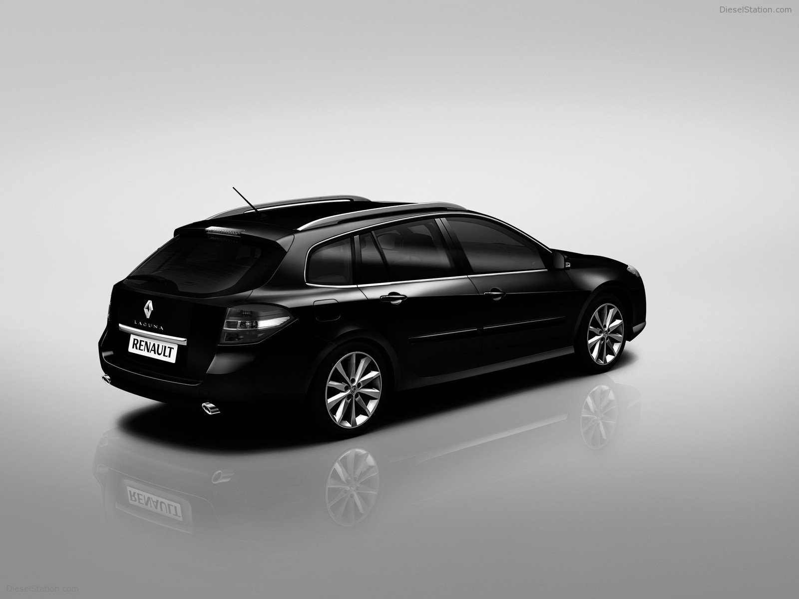 Update: Details emerge of the new Renault Laguna
